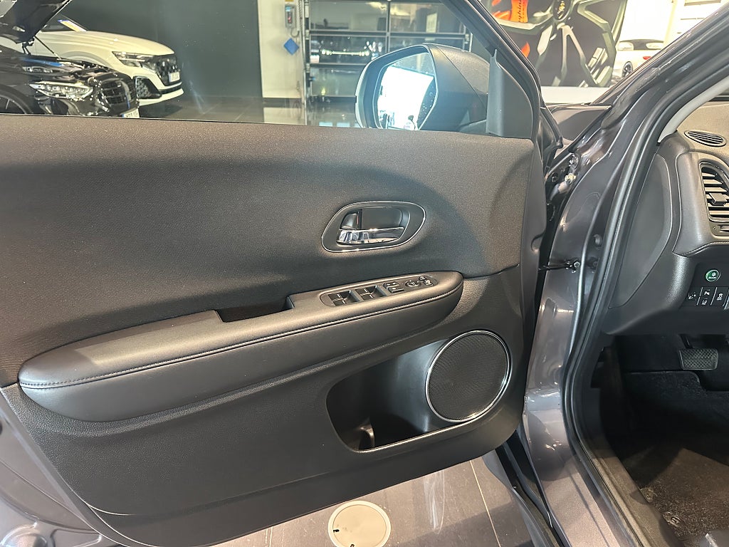Honda HR-V 1.5 i-VTEC CVT Euro 6 Mkt fin - bild 8