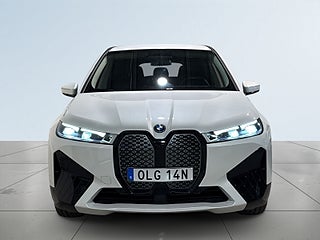 BMW iX xDrive40 Innovation 360° Laser Pvärm HuD H/K GPS SoV – bild 2