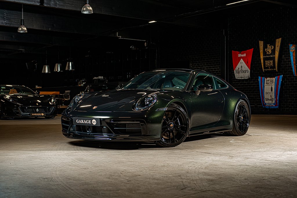 Porsche 992 .1 Carrera 4 GTS / PTS Dark Olive Metallic /