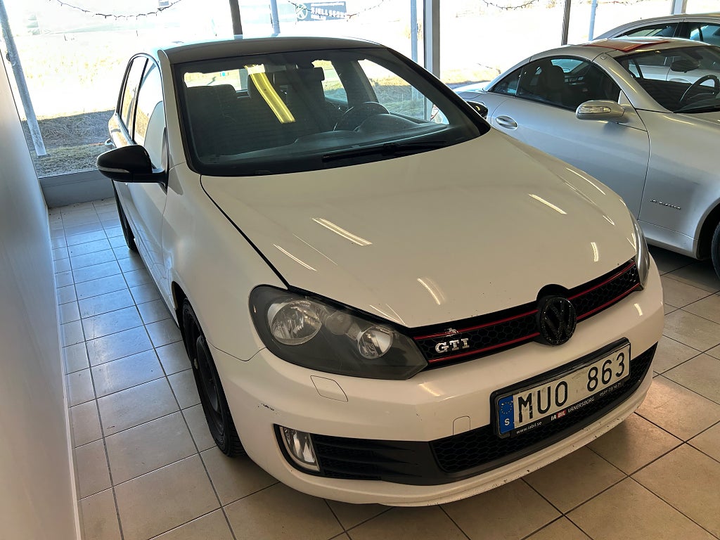 Volkswagen Golf 5-door GTI 2.0 TSI GTI Euro 5