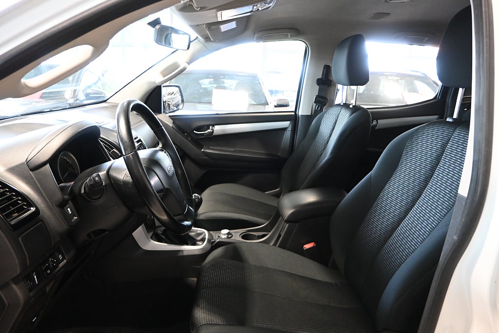 Isuzu D-Max 2018 - miniatyr 8