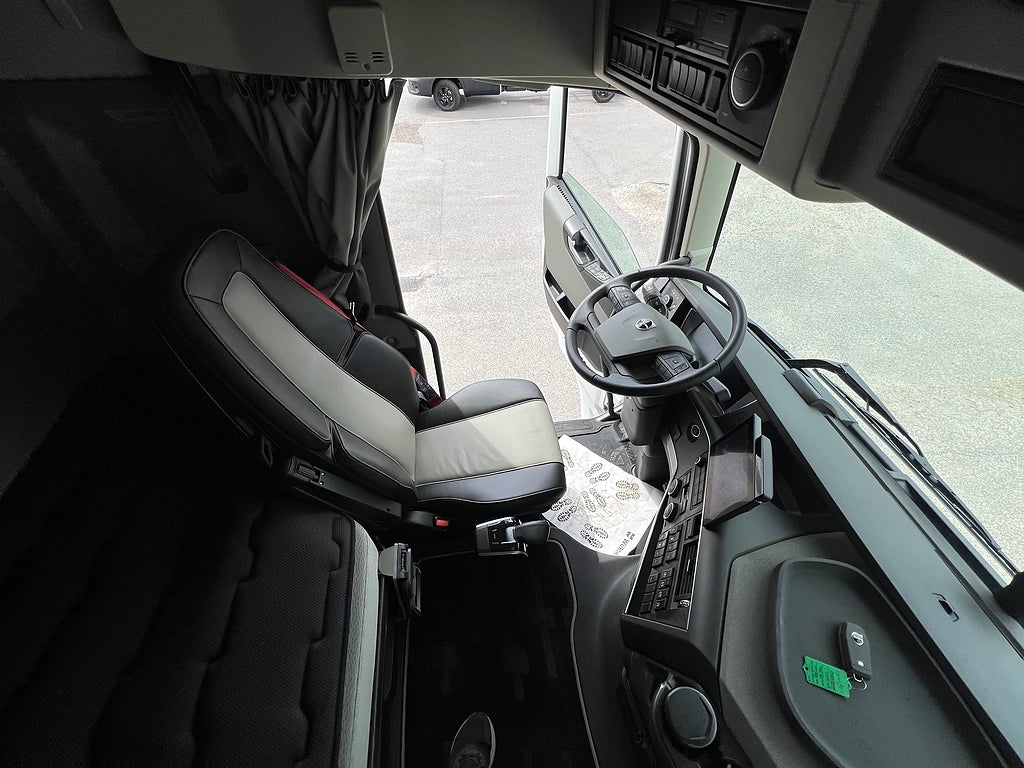 Volvo FH13 500 Aero 6x2 I-See, Retarder, Dragbil