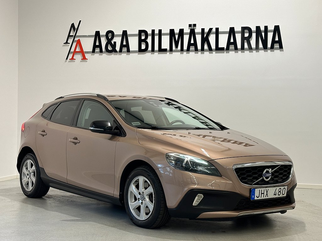 Volvo V40 Cross Country D3 Geartronic Momentum Kamera Värmar