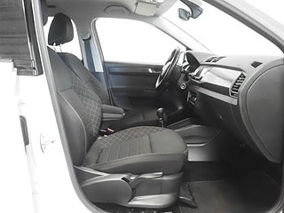 Halvkombi Skoda Fabia 10 av 22