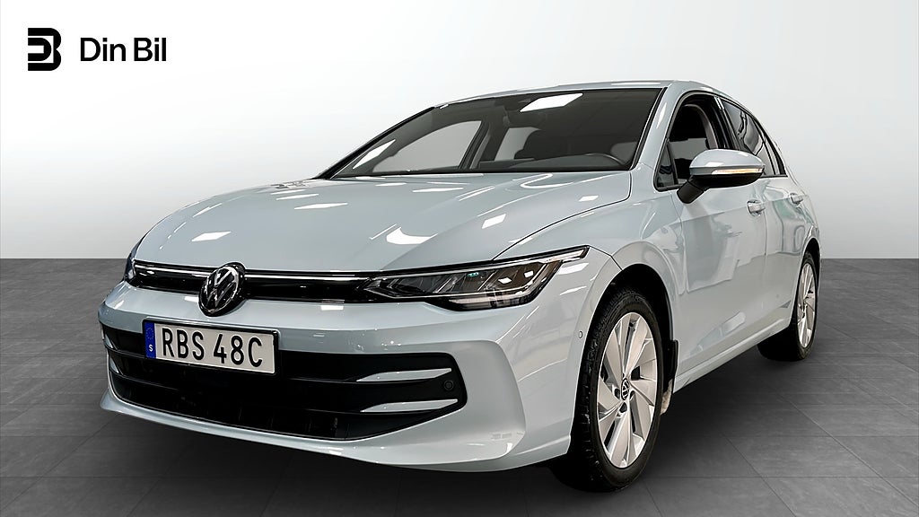 Volkswagen Golf 1.5 eTSI 150hk Backkamera & P-Värmare