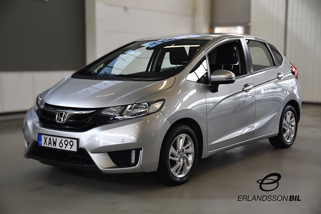 Honda Jazz 1.3 i-VTEC Euro 6 NYSERVAD P-SENSORER NAVIGATION