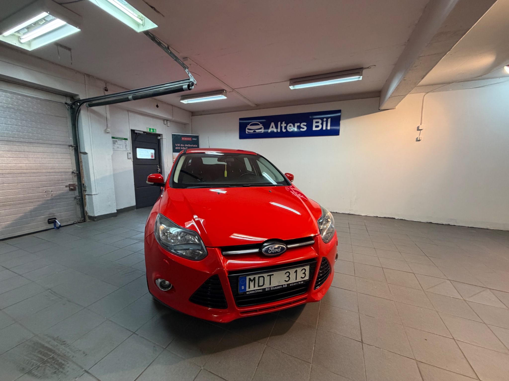 Ford Focus 2014, photo 2/10