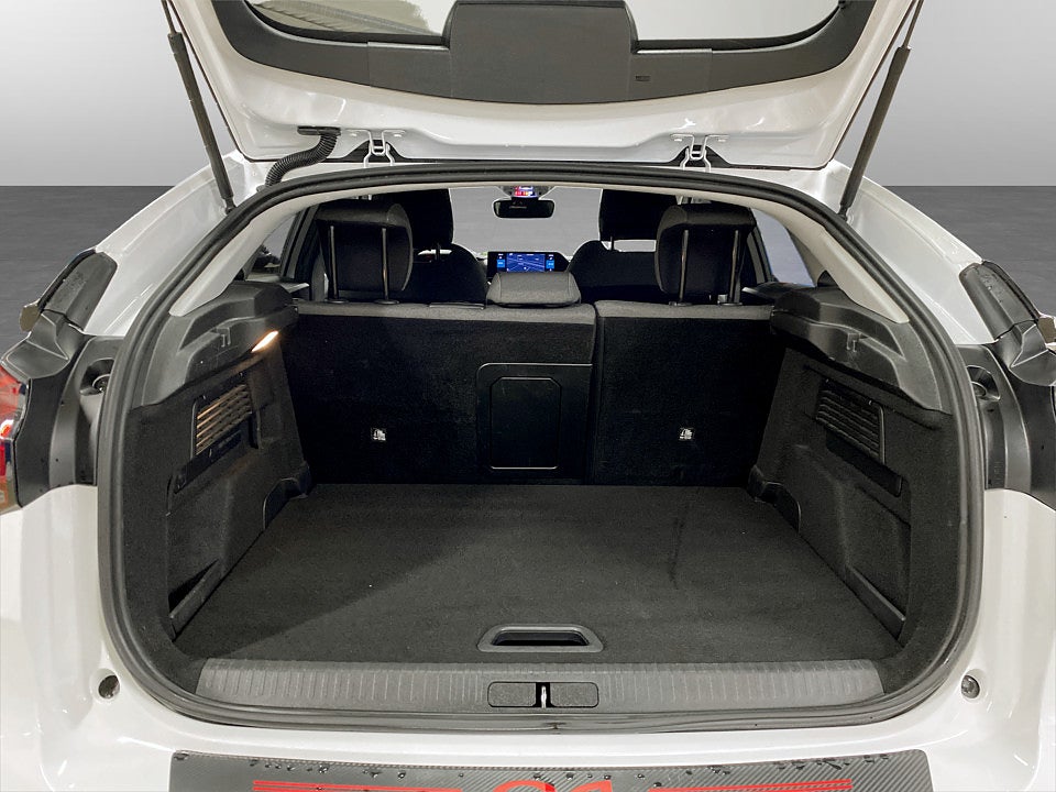 Bild på Citroën C4 Shine 1.2 PT 155hk Aut B-KAMERA CARPLAY