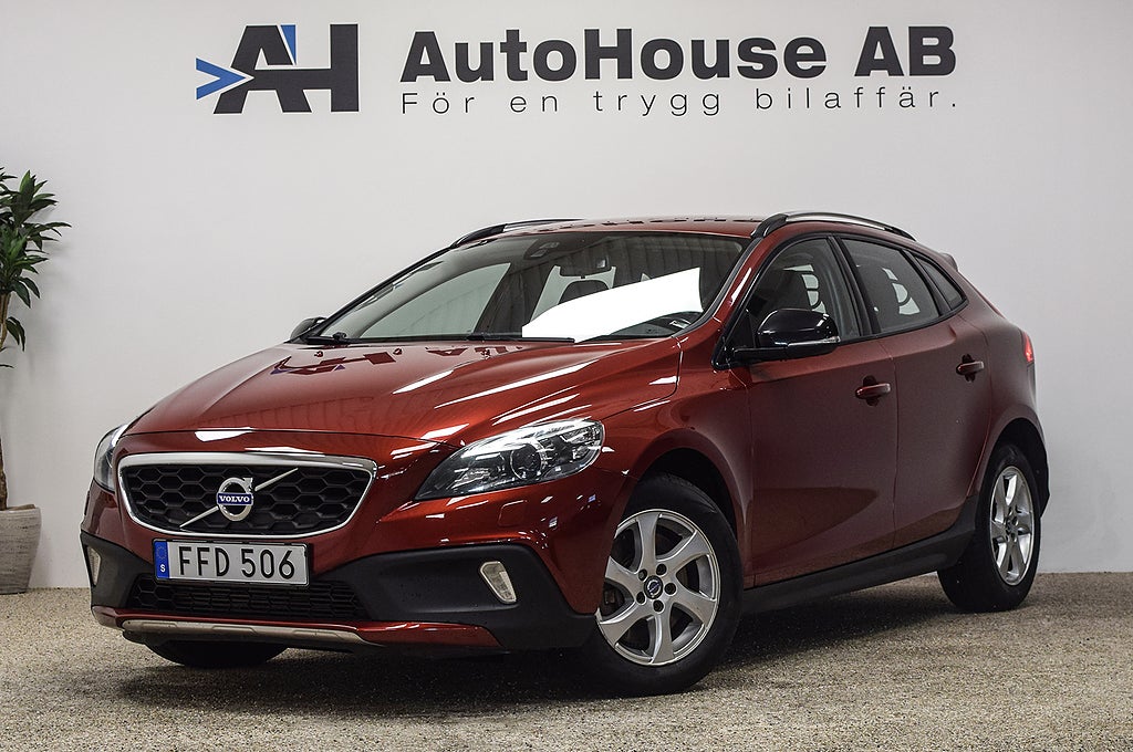 Volvo V40 Cross Country D3 Momentum Business Edition Pro Värmare Garanti