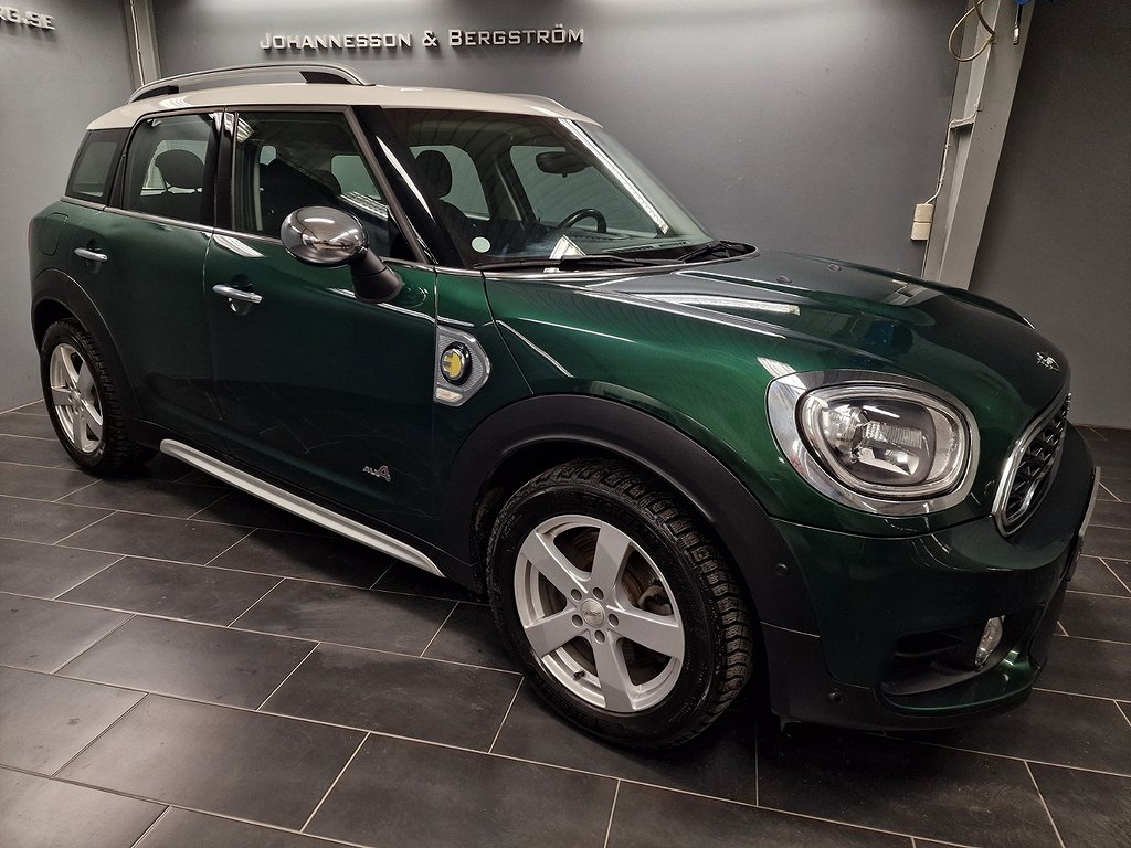 MINI Countryman Cooper SE ALL4 Salt II / NAVI 224hk