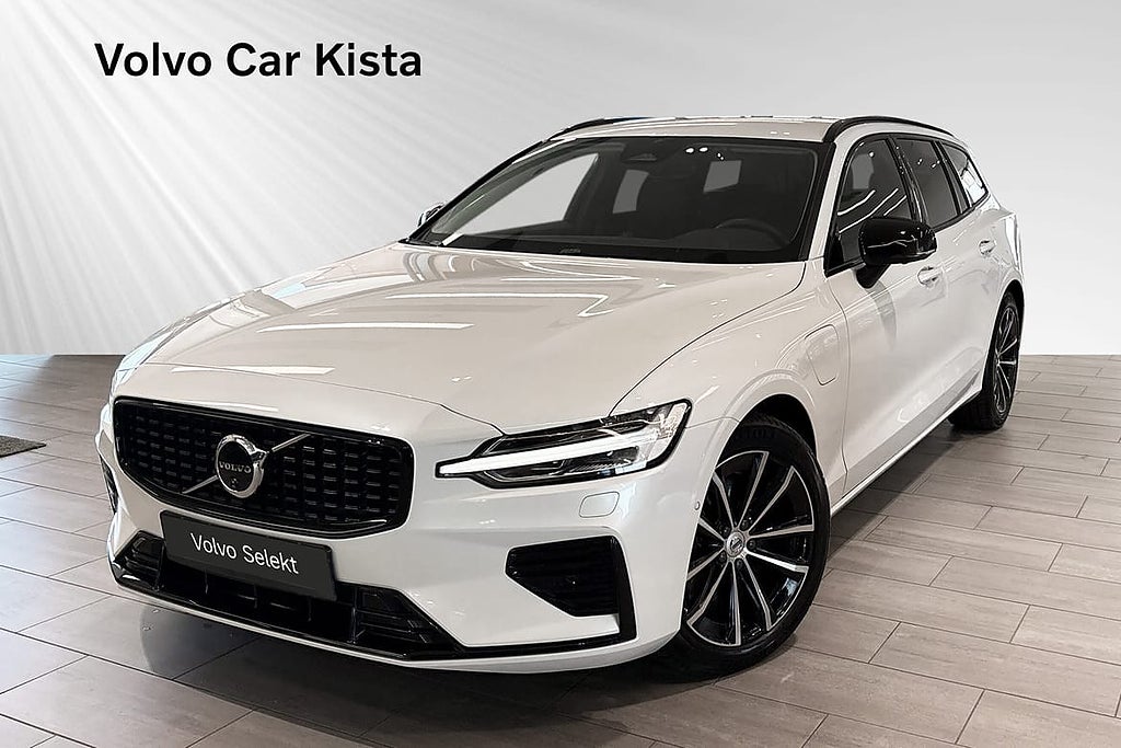 Volvo V60 T6 Plus Dark Edition Läder Drag 360Kamera