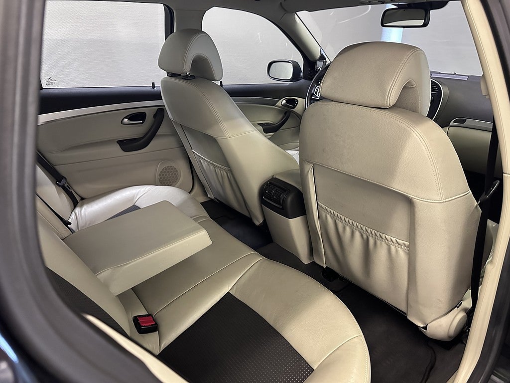 Saab 9-3 SportCombi 2.0t BioPower Vector | 2 Ägare | Fullservad