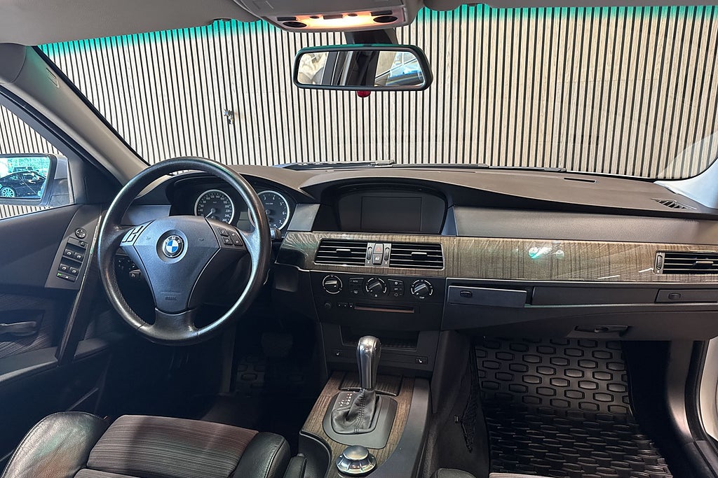 BMW 525 i Sedan