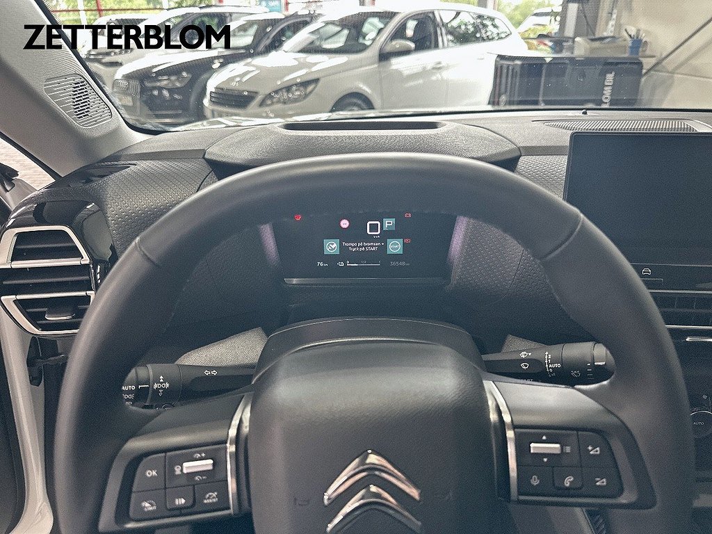 Halvkombi Citroën e-C4 11 av 17