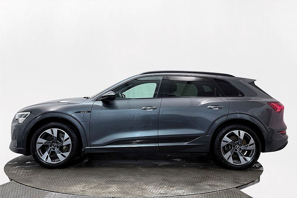 Audi E-Tron 55 Quatt S Line Drag Pano Navi 360 B&O CCS 408hk