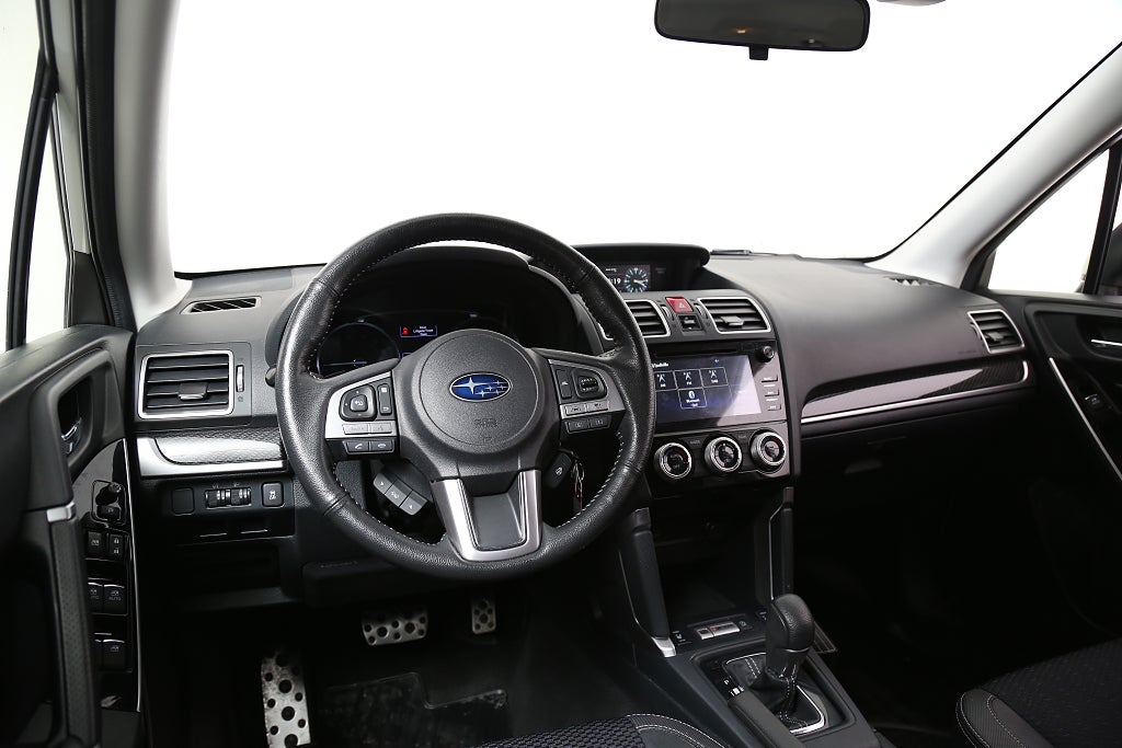 Subaru Forester 2,0i 150hk XL AWD Aut Kamera Motorv Dragkrok 2019