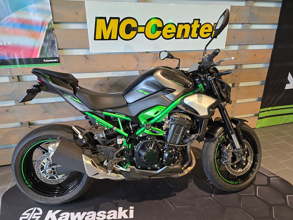 Kawasaki Z900 