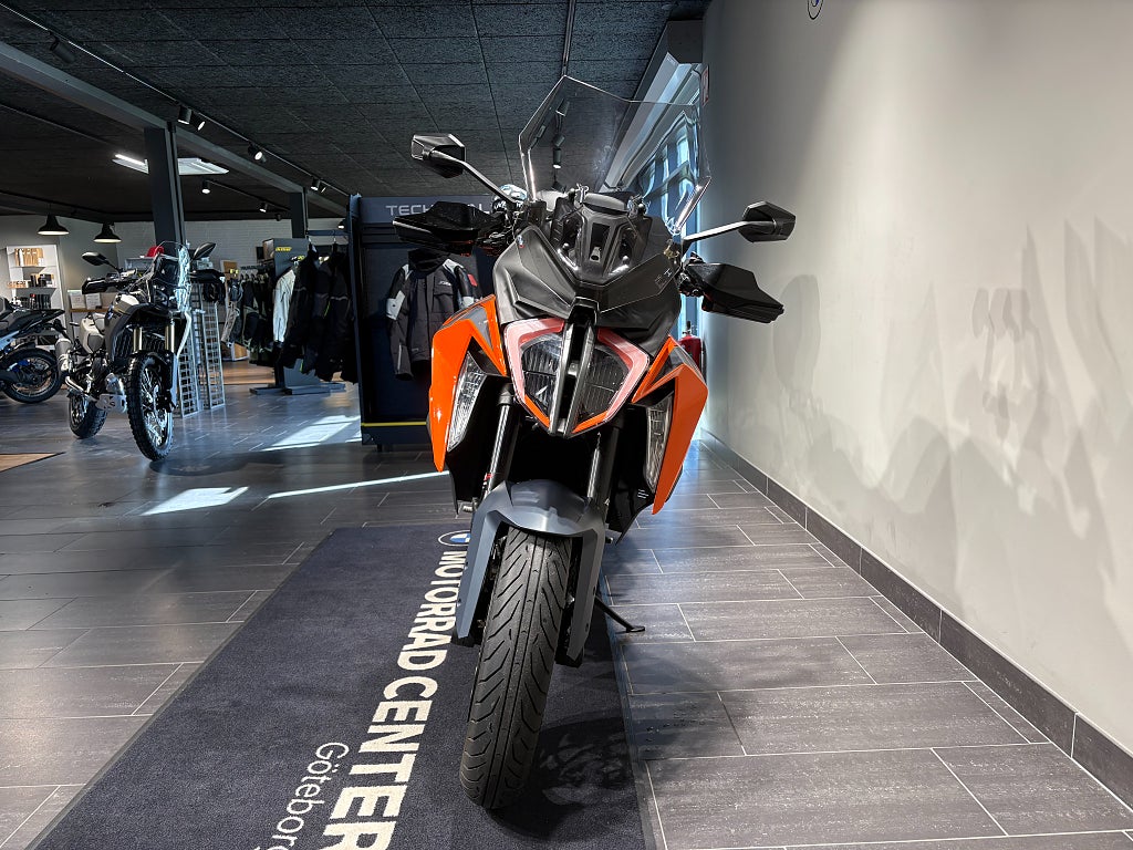 KTM 1290 Super Duke GT/Techpack/Akra/Toppbox