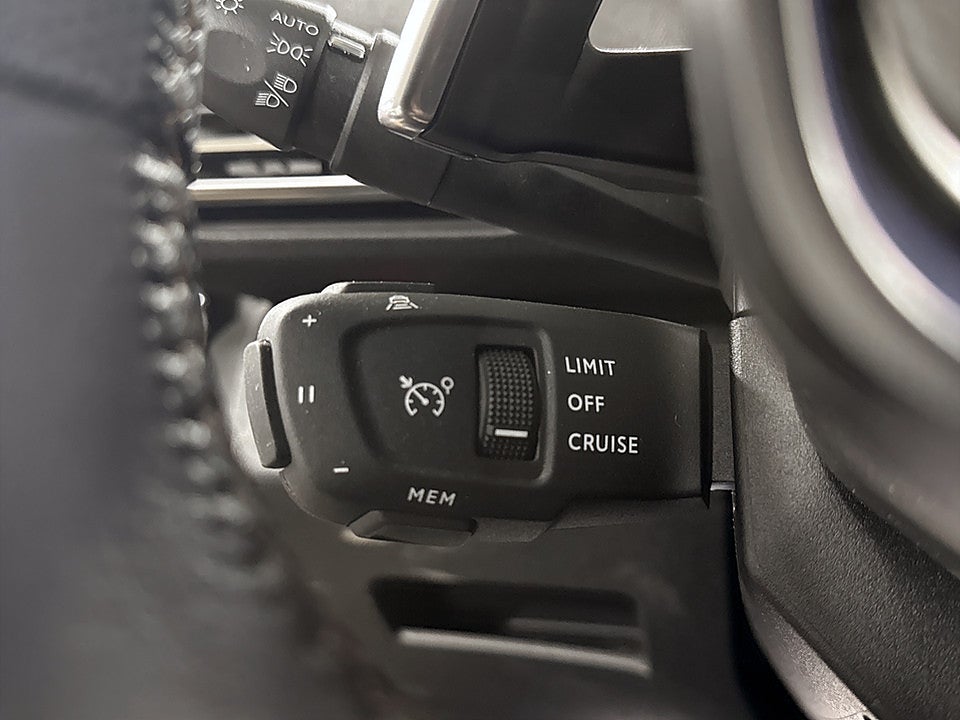 Bild på Peugeot 5008 GT 1.2 PT 130hk Aut 7-SITS B-KAMERA CARPLAY