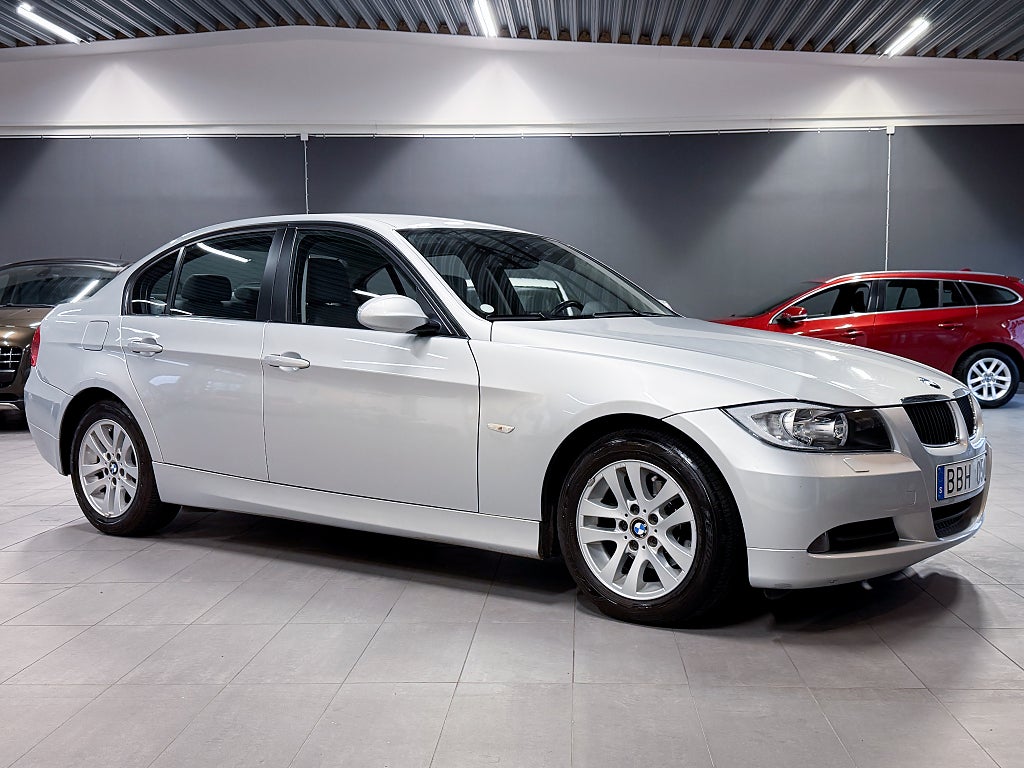 BMW 320 i Sedan Advantage, Comfort Nyserv Nybes 1 Ägare 11800Mil
