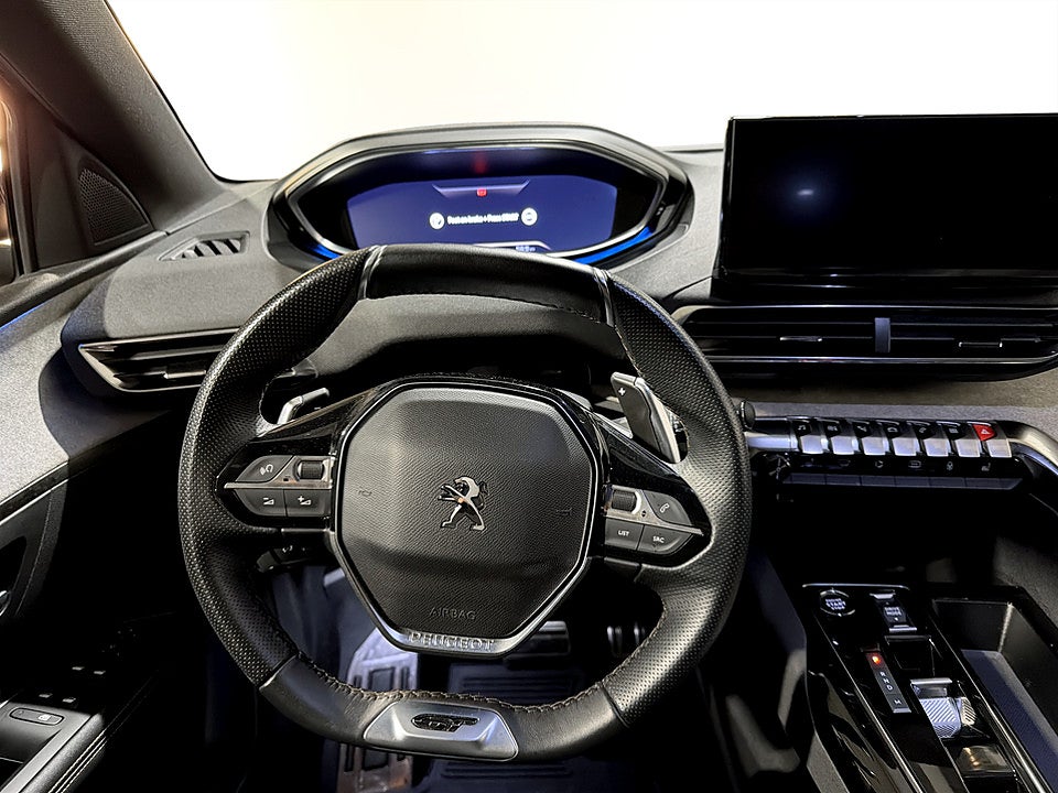 Bild på Peugeot 3008 GT Black Pack 1.2 PT 130hk Aut - B-KAMERA, ELBAKLUCKA