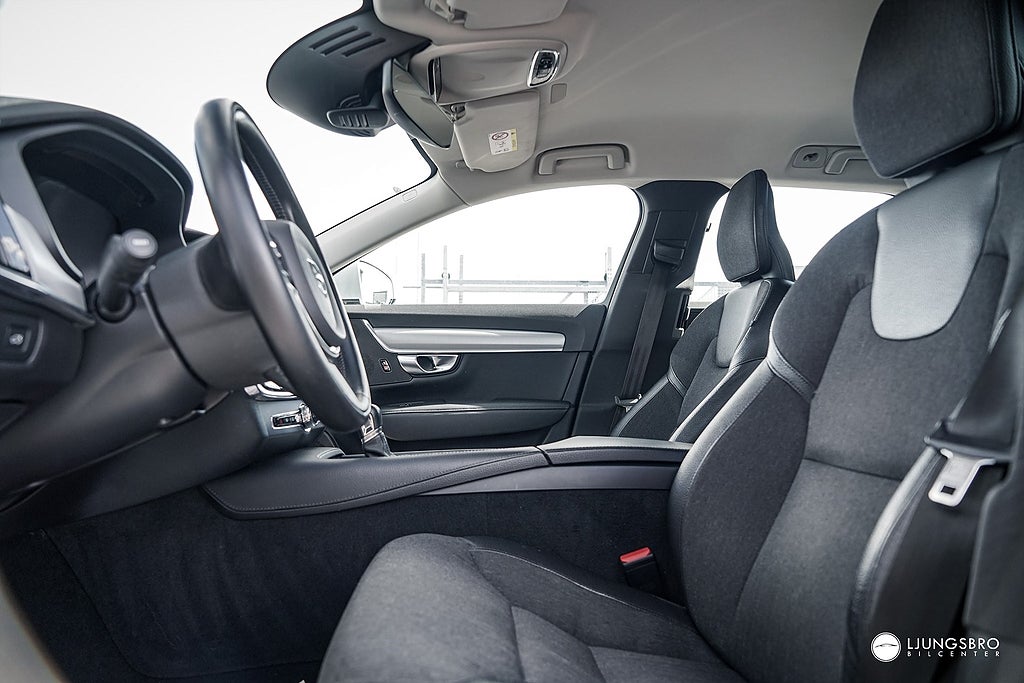 Volvo V90 D4 Momentum Advanced SE II 190hk