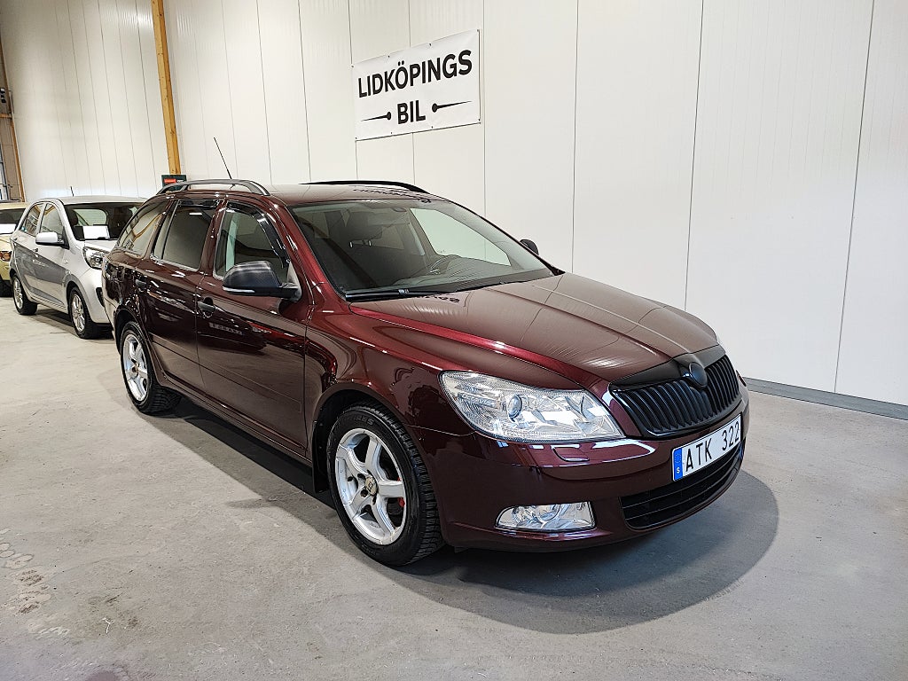 Skoda Octavia Kombi 1.6 TDI Elegance Euro 5