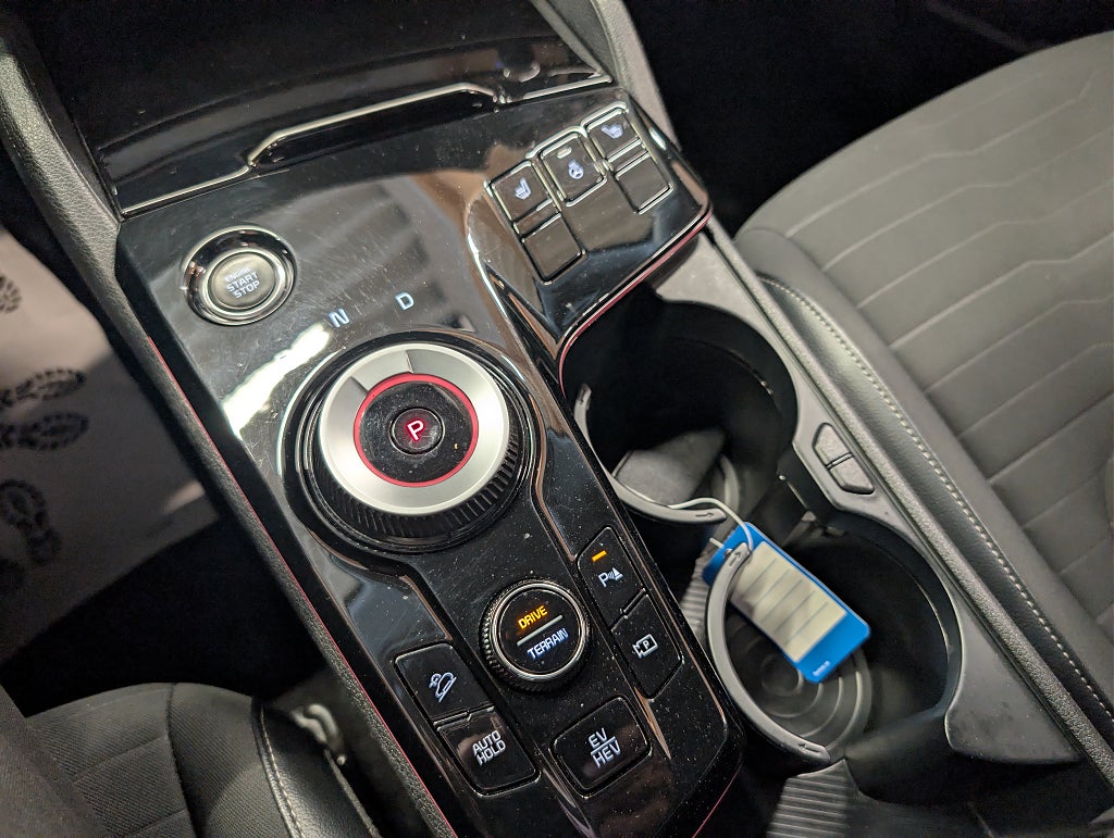 Kia Sportage PHEV AWD Advance Drag/Motorvärmare/360-kamera thumbnail