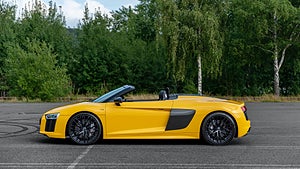 Audi R8 har en 5,2 liters V10-motor. Foto: Collecting Cars 