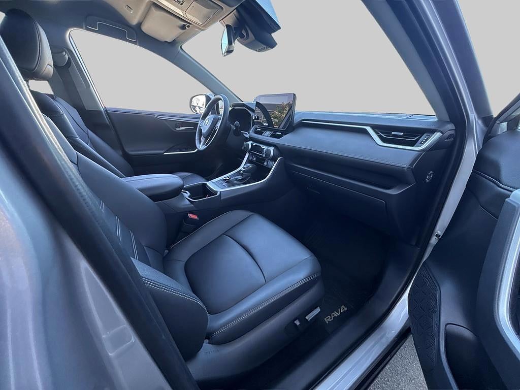 Toyota RAV4 2025 - miniatyr 6