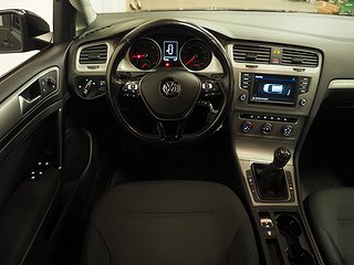 Halvkombi Volkswagen Golf 15 av 21