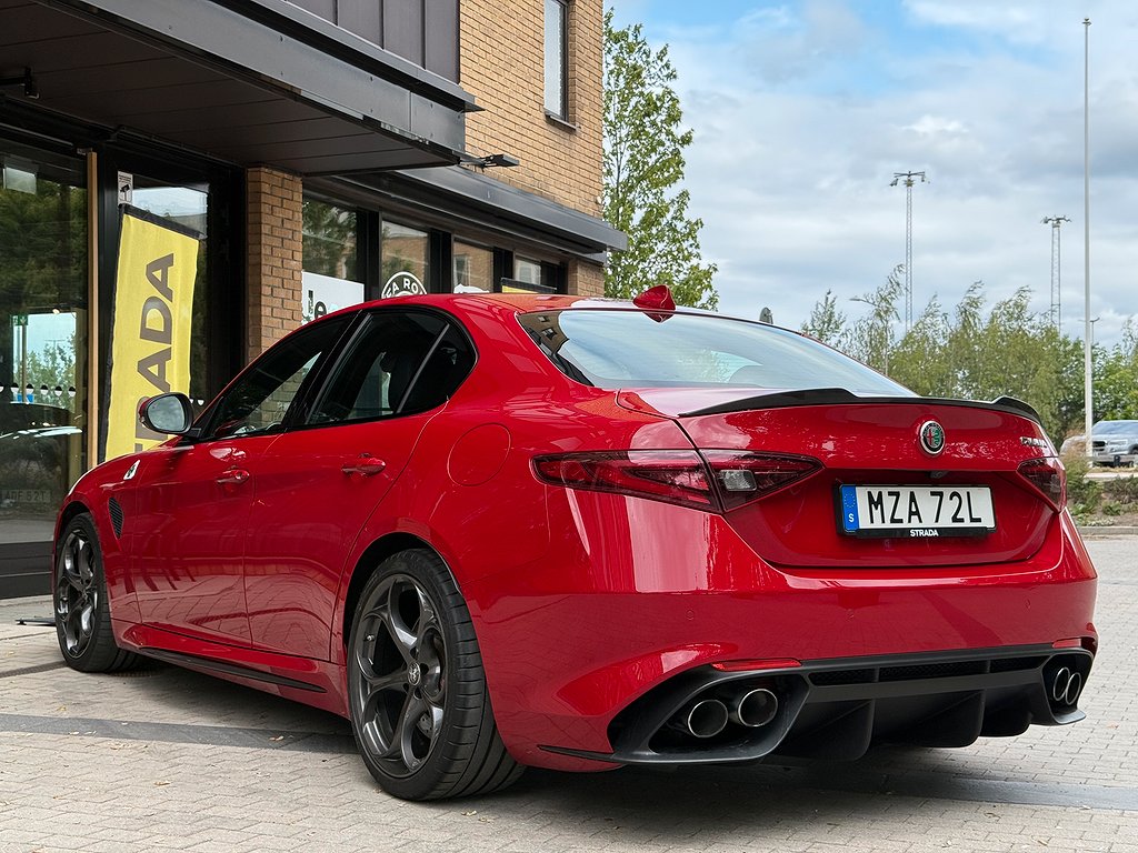 Alfa Romeo Giulia Quadrifoglio Automatisk, 8-trinn, 510ps, 2019