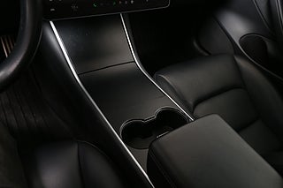 Sedan Tesla Model 3 19 av 27