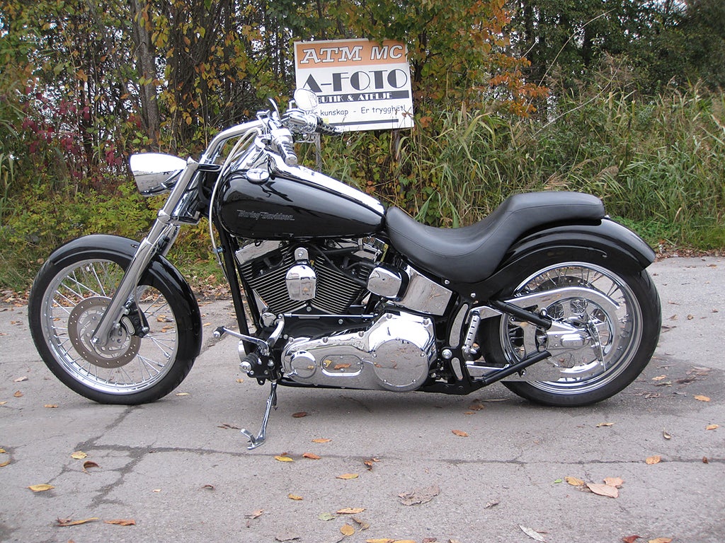 Harley-Davidson softail Deuce