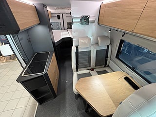 Husbil-halvintegrerad Adria TWIN SELECT 640 SLB 10 av 19