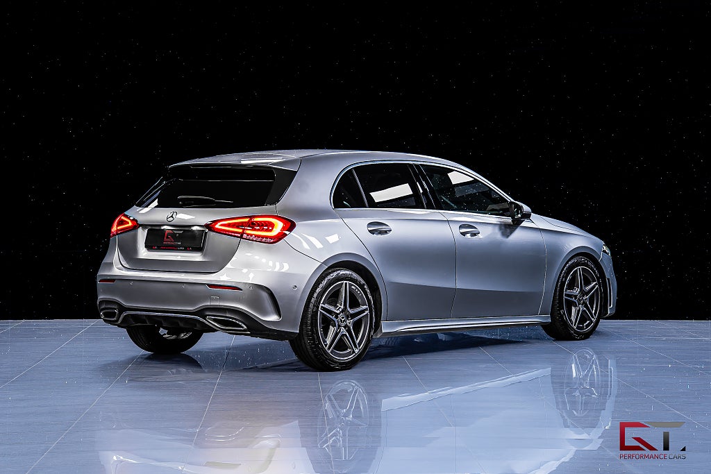 Mercedes-Benz A200 d AMG Line Cockpit Advantage 18" Kamera Navi