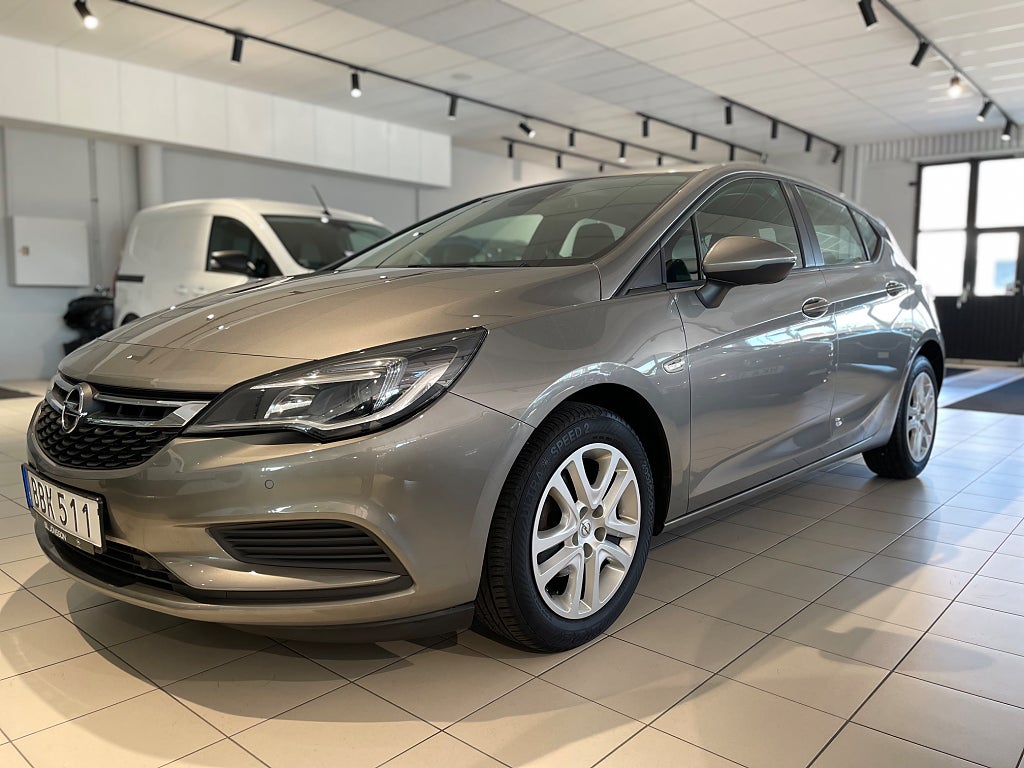 Opel Astra 1.6 CDTI ecoFLEX *Motorv, rattvärm, P-sensor fram/bak