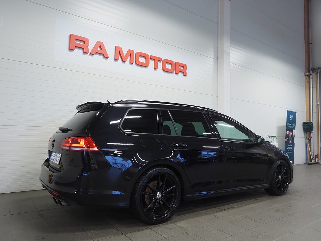 Volkswagen Golf SC R 2.0 TSI 4M 300hk Pano Skinn Dynaudio Keyless Navi 2015