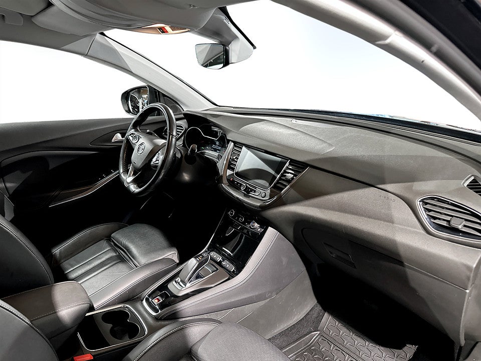 Bild på Opel Grandland Ultimate X 1.6 AWD PHEV 300hk Aut KAMPANJRÄNTA 3,99%