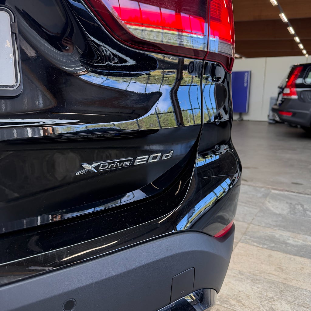 BMW X1 xDrive20d 190HK Steptronic Sport line  Head Up 0,54l