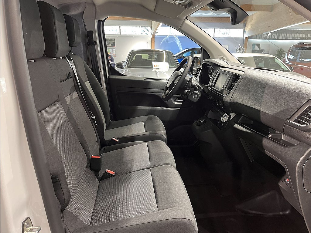 Bild på Peugeot Expert PRO BlueHDi 145hk Aut L2 - DEMO