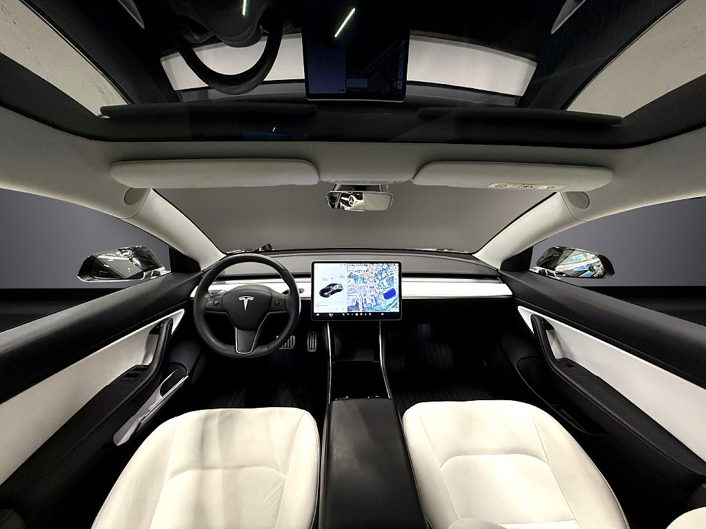 Tesla Model 3 Long Range Performance AWD Panorama 513hk 1 Ägare - miniatyr 10