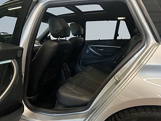 BMW 330i xDrive M Sport S&V-hjul/Hud/Pano/Skinn/H/K/A.d helljus