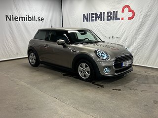 MINI Cooper 3-dörrars DCT Pepper II S&V-däck/Mvärm/Låg skatt