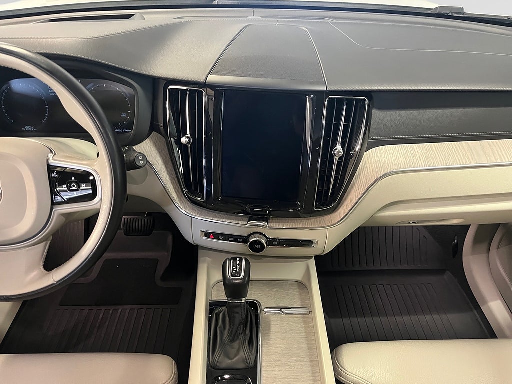 Volvo XC60 T5 AWD Aut Inscription DRAG B-kamera Carplay Ada farth bild 10