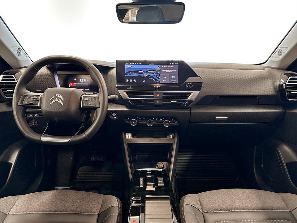 Bild på Citroën C4 Shine 1.2 PT 130hk Aut NAVI CARPLAY