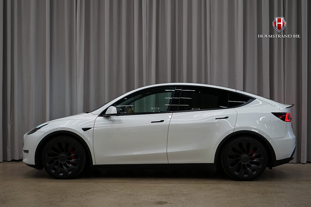 Tesla Model Y Performance AWD 534hk Drag Värmepump Rattvärme 21" MOMS