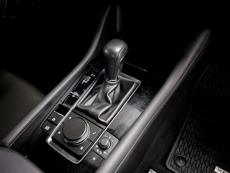 Bild på Mazda 3 Hatchback Sky 2.0 SKYACTIV-G M 150hk Aut NAVI CARPLAY
