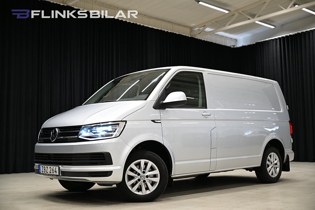 Volkswagen Transporter 4Motion DSG 150HK Nedlackad|LED|Drag|Värmare