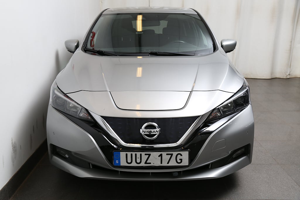 Nissan Leaf 40 kWh N-Connecta 360° I Navi I Motorvärmare 2020
